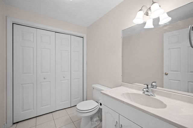 7 Nells Pond Rd, Lynn, MA 01904
