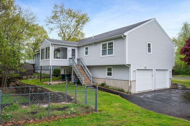 7 Nells Pond Rd, Lynn, MA 01904