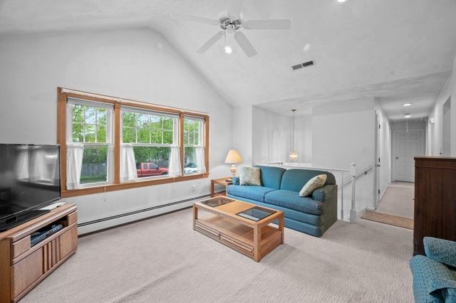 7 Nells Pond Rd, Lynn, MA 01904