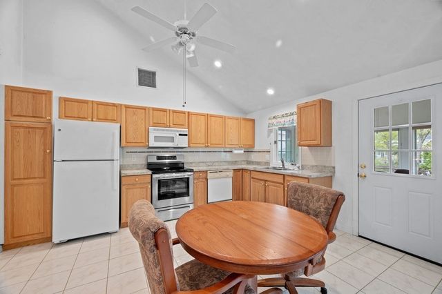 7 Nells Pond Rd, Lynn, MA 01904