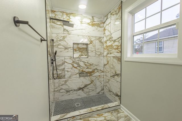 907 E Moore Street, Valdosta, GA 31602