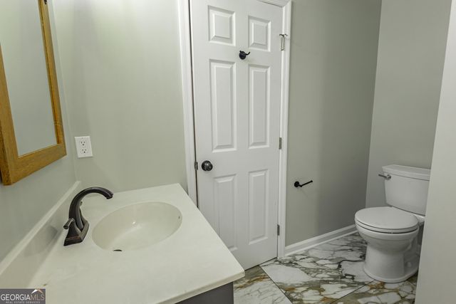 907 E Moore Street, Valdosta, GA 31602