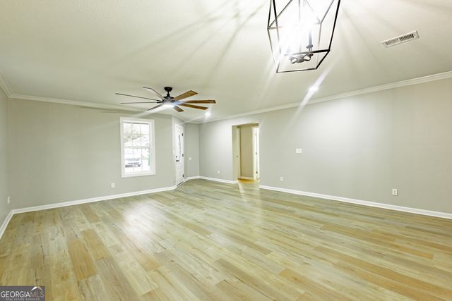 907 E Moore Street, Valdosta, GA 31602