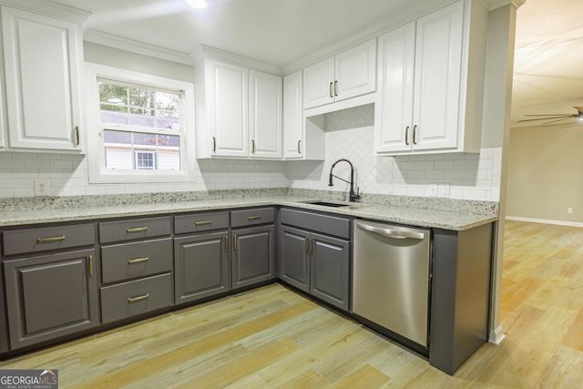 907 E Moore Street, Valdosta, GA 31602