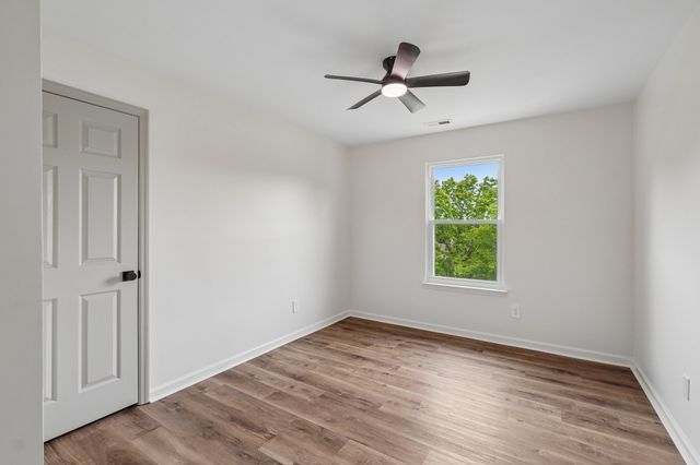 173 Grove Ln, S, Hendersonville, TN 37075