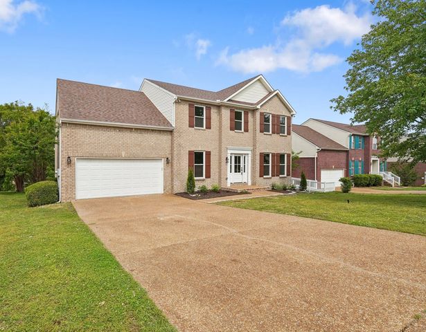 173 Grove Ln, S, Hendersonville, TN 37075