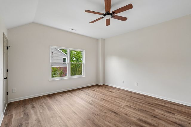 173 Grove Ln, S, Hendersonville, TN 37075