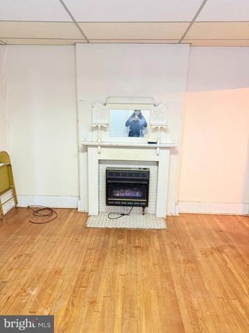 2318 N MARKET ST, Wilmington, DE 19802