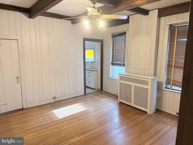 2318 N MARKET ST, Wilmington, DE 19802