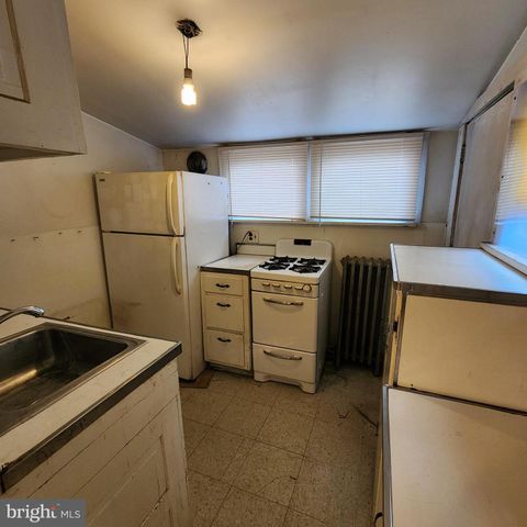 2318 N MARKET ST, Wilmington, DE 19802