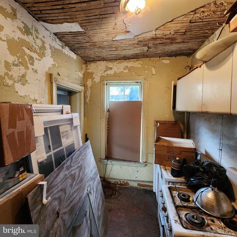 2318 N MARKET ST, Wilmington, DE 19802