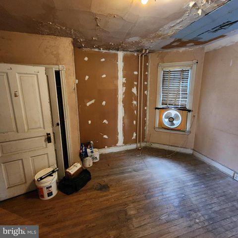 2318 N MARKET ST, Wilmington, DE 19802