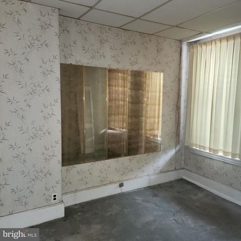 2318 N MARKET ST, Wilmington, DE 19802