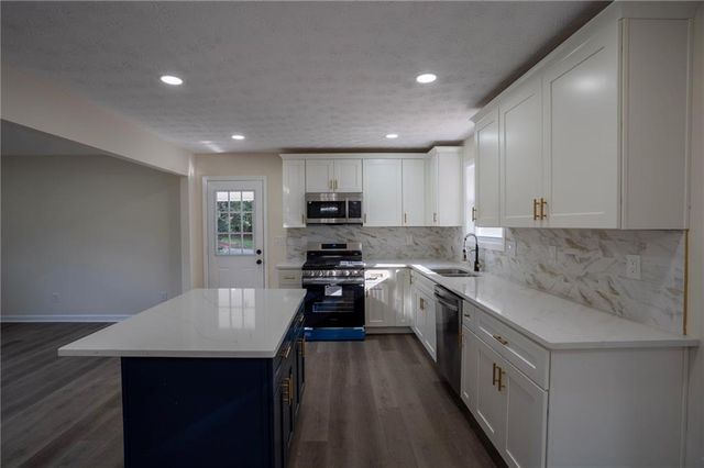 2879 Winchester Court, Duluth, GA 30096