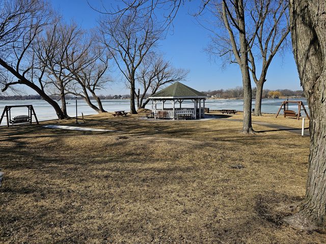 304 Hill Street, Wauconda, IL 60084