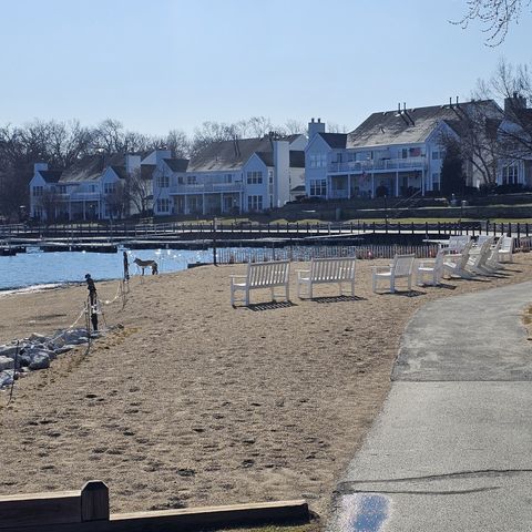 304 Hill Street, Wauconda, IL 60084