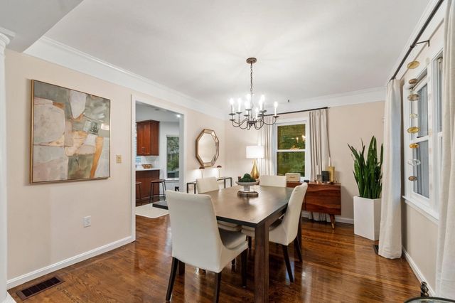 25 Pickman Dr, Bedford, MA 01730