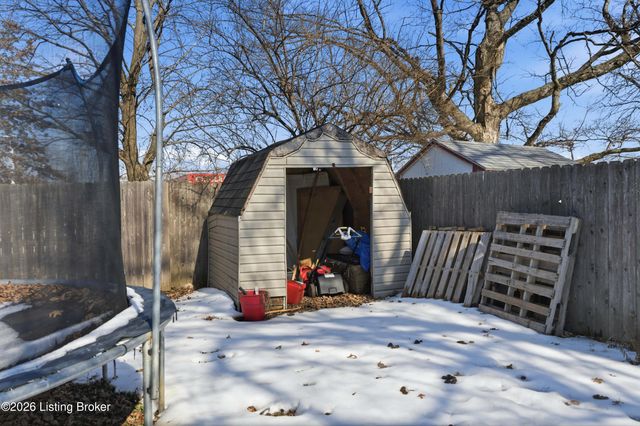 3301 Stony Brook Dr, Jeffersontown, KY 40299