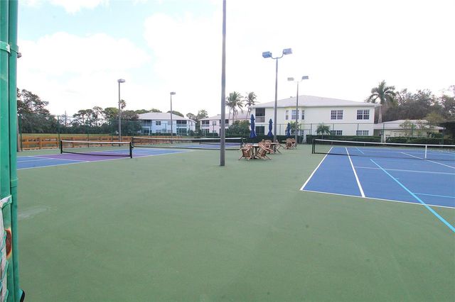 280 HIDDEN BAY DRIVE 202, Osprey, FL 34229