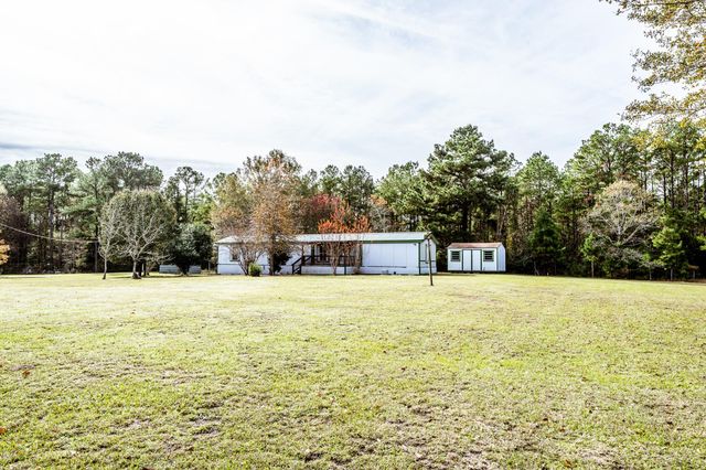 400 Marina Drive, Trinity, TX 75862