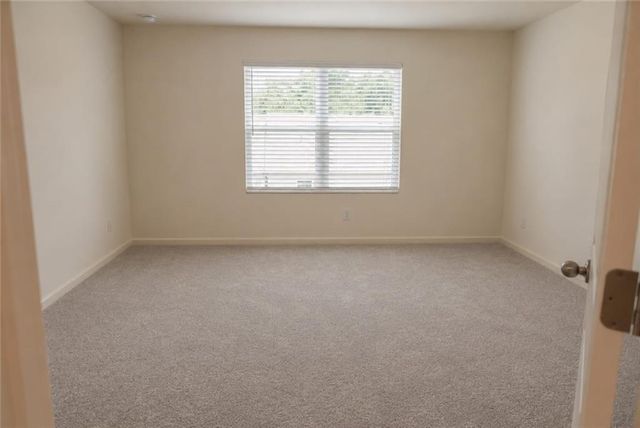 2095 Emerson Dr, Auburn, GA 30011