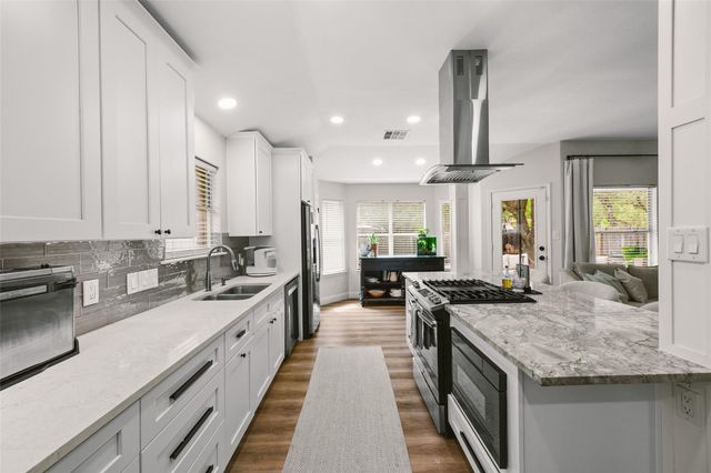 2202 Old Mill RD, Cedar Park, TX 78613