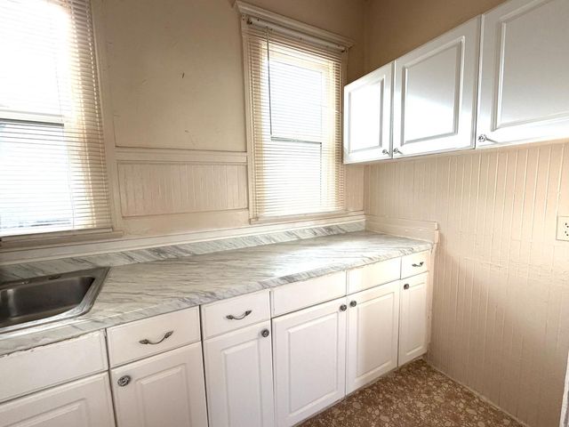 230 W 18th St, Merced, CA 95340