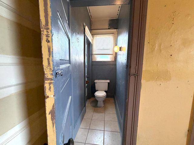 230 W 18th St, Merced, CA 95340