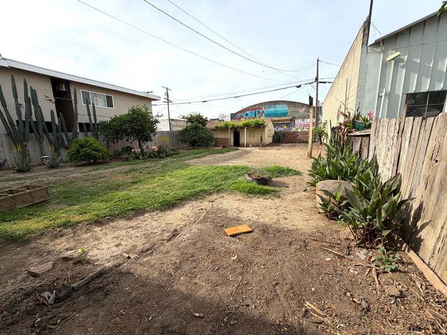 230 W 18th St, Merced, CA 95340