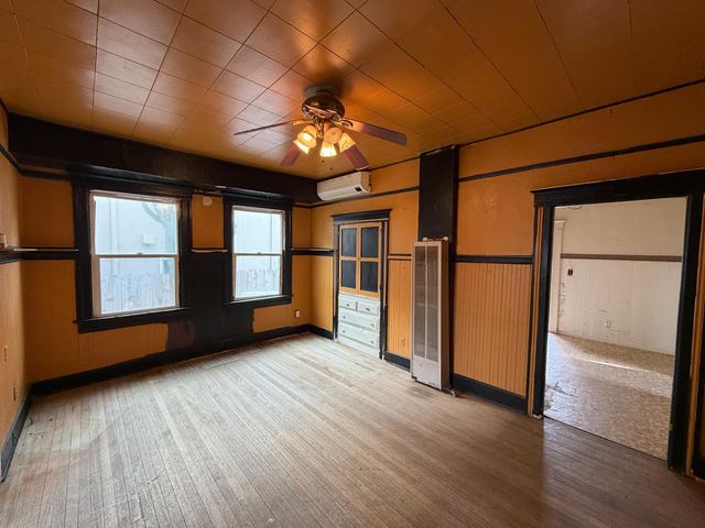 230 W 18th St, Merced, CA 95340