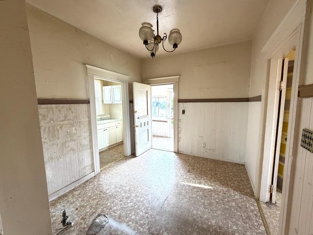 230 W 18th St, Merced, CA 95340