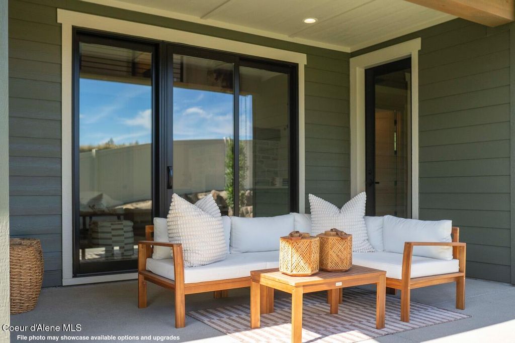 1002 E SLEEPING DEER AVE, Hayden, ID 83835 photo 3