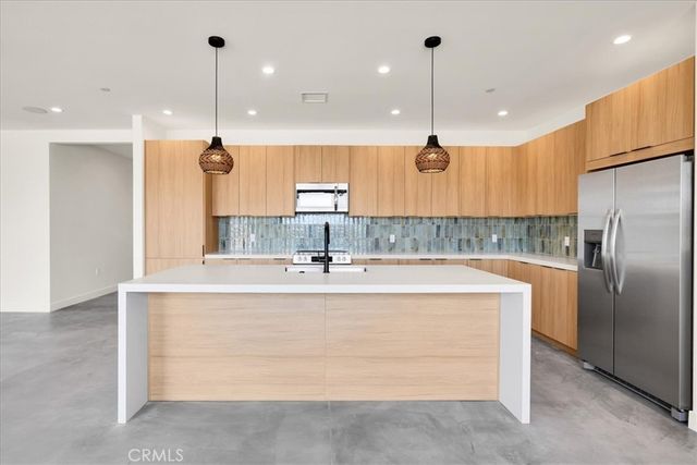 58833 Sunflower Drive, Yucca Valley, CA 92284
