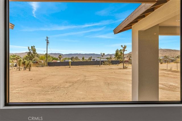 58833 Sunflower Drive, Yucca Valley, CA 92284