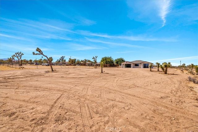 58833 Sunflower Drive, Yucca Valley, CA 92284