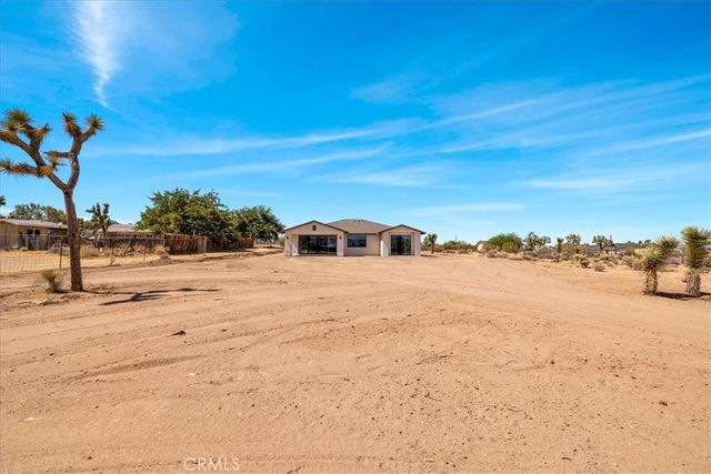 58833 Sunflower Drive, Yucca Valley, CA 92284