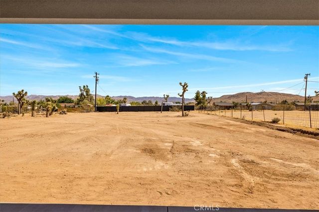 58833 Sunflower Drive, Yucca Valley, CA 92284
