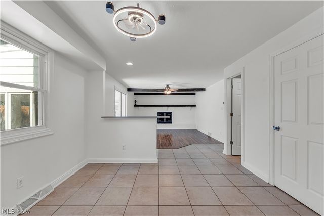 20685 Chestnut Drive, Strongsville, OH 44149