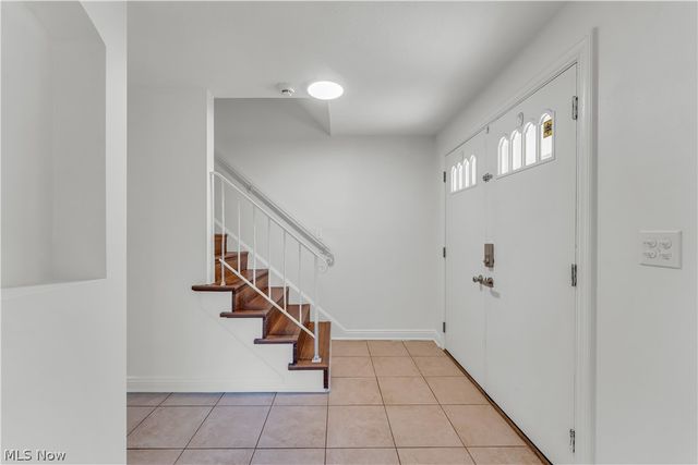 20685 Chestnut Drive, Strongsville, OH 44149