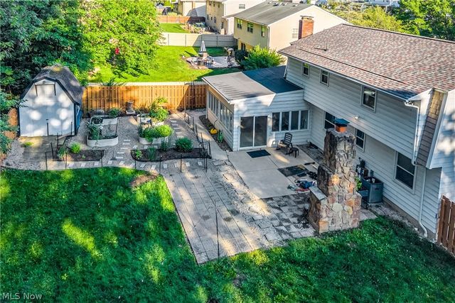 20685 Chestnut Drive, Strongsville, OH 44149