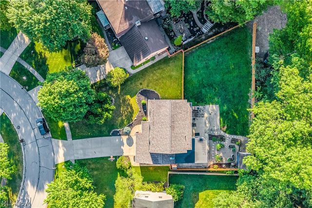 20685 Chestnut Drive, Strongsville, OH 44149