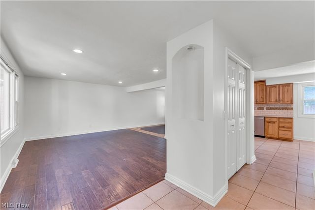 20685 Chestnut Drive, Strongsville, OH 44149