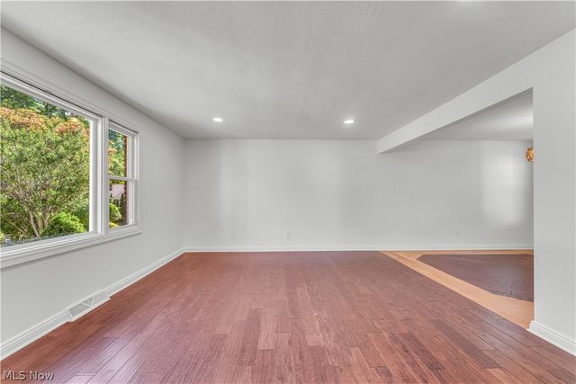 20685 Chestnut Drive, Strongsville, OH 44149