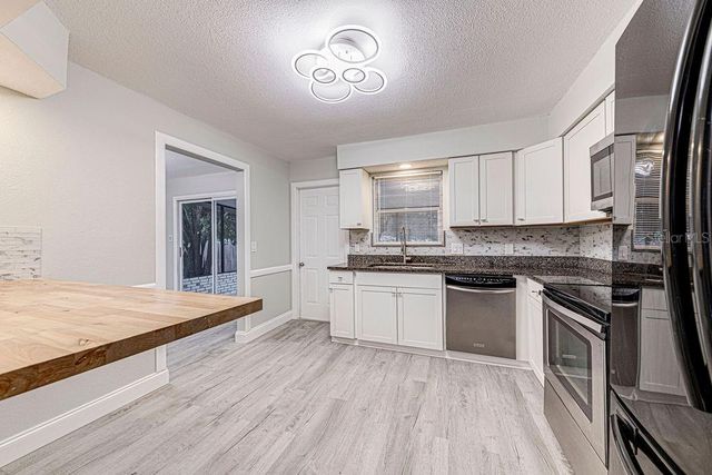 804 JUDY AVENUE, Wildwood, FL 34785