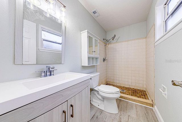 804 JUDY AVENUE, Wildwood, FL 34785