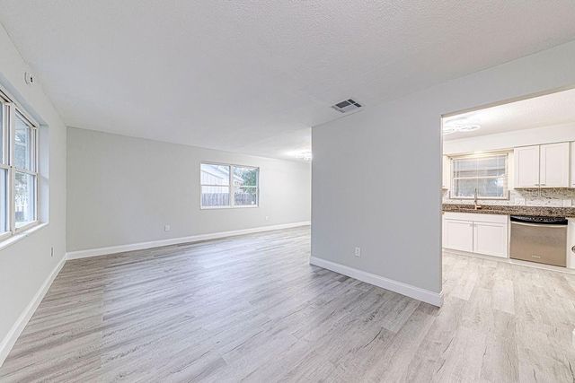 804 JUDY AVENUE, Wildwood, FL 34785