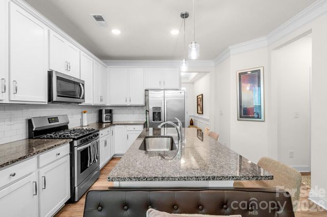 8026 Saluda Drive, Charlotte, NC 28269