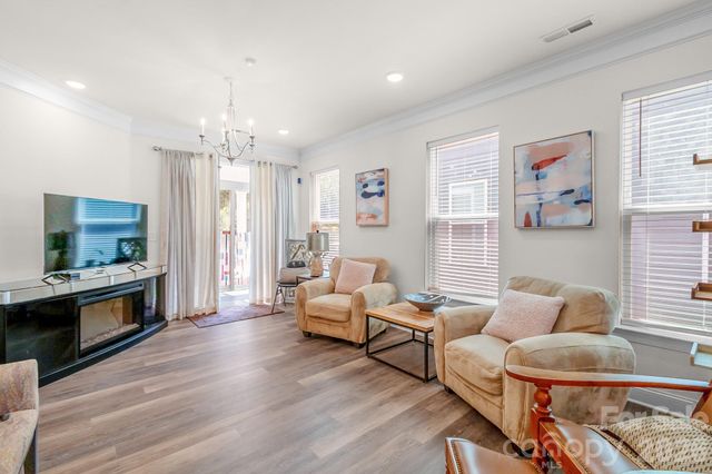 8026 Saluda Drive, Charlotte, NC 28269
