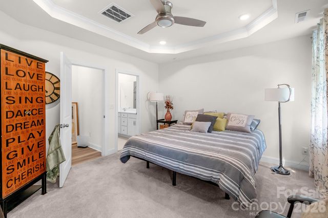 8026 Saluda Drive, Charlotte, NC 28269