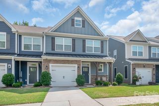 8026 Saluda Drive, Charlotte, NC 28269